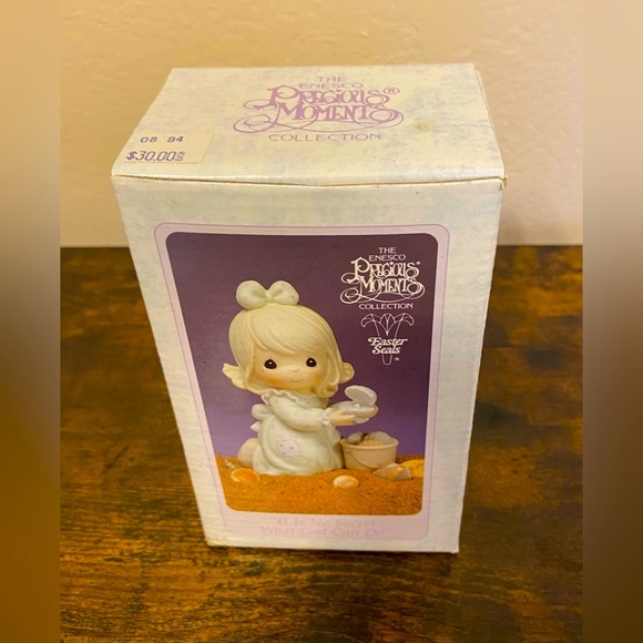 1994 Precious Moments Figurine. Artwork by the late Sam Butcher. - Picture 8 of 14